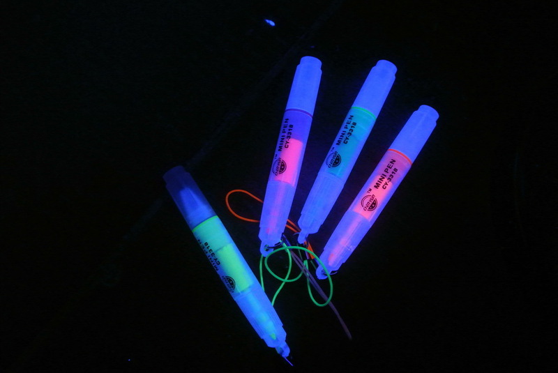Фото 31 - Набор маркеров со светящимися чернилами 
