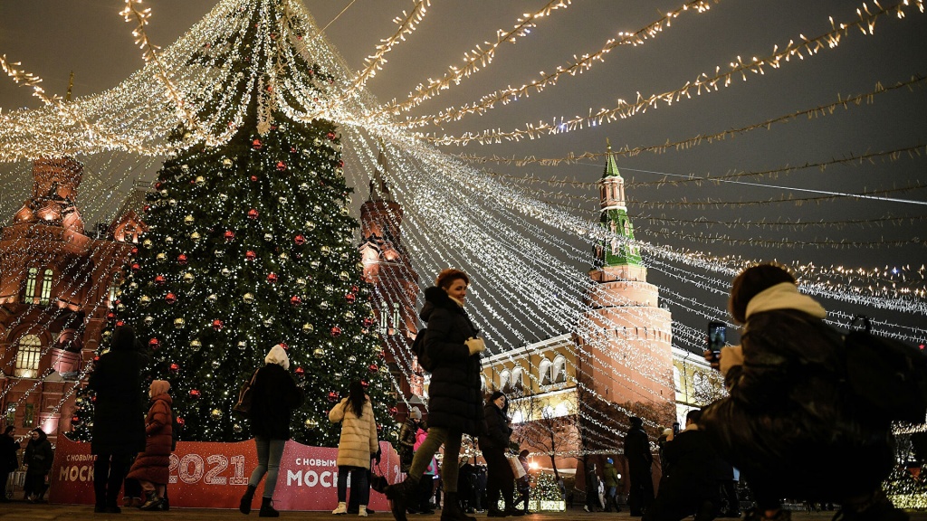 Новогодние Елки В Москве